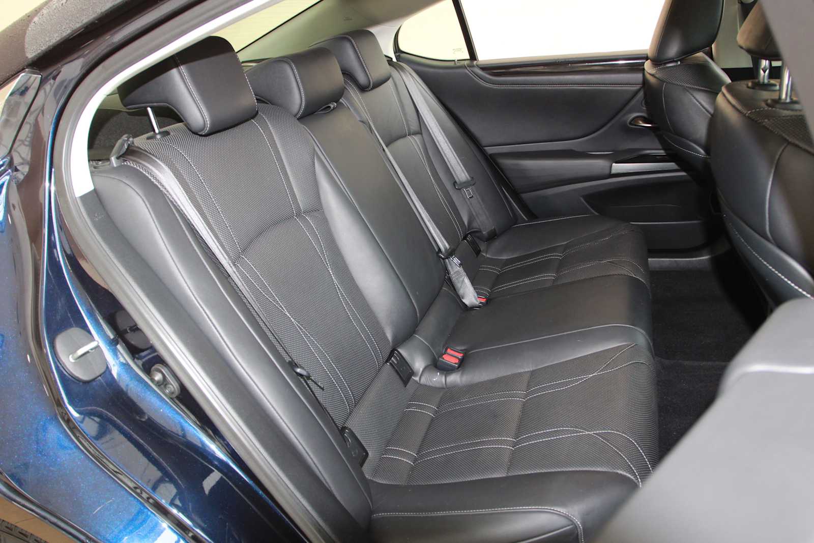 used 2020 Lexus ES 350 car, priced at $35,497