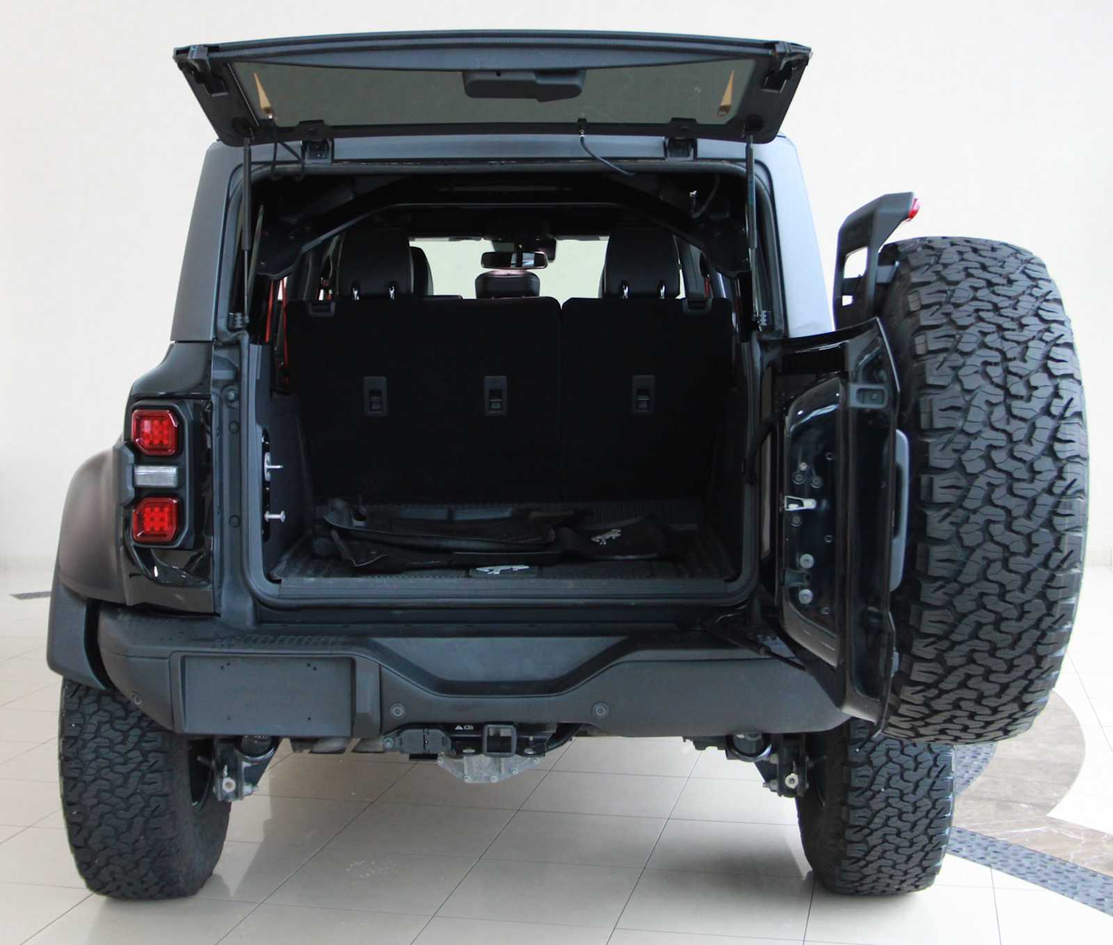 2023 Ford Bronco Raptor photo 4