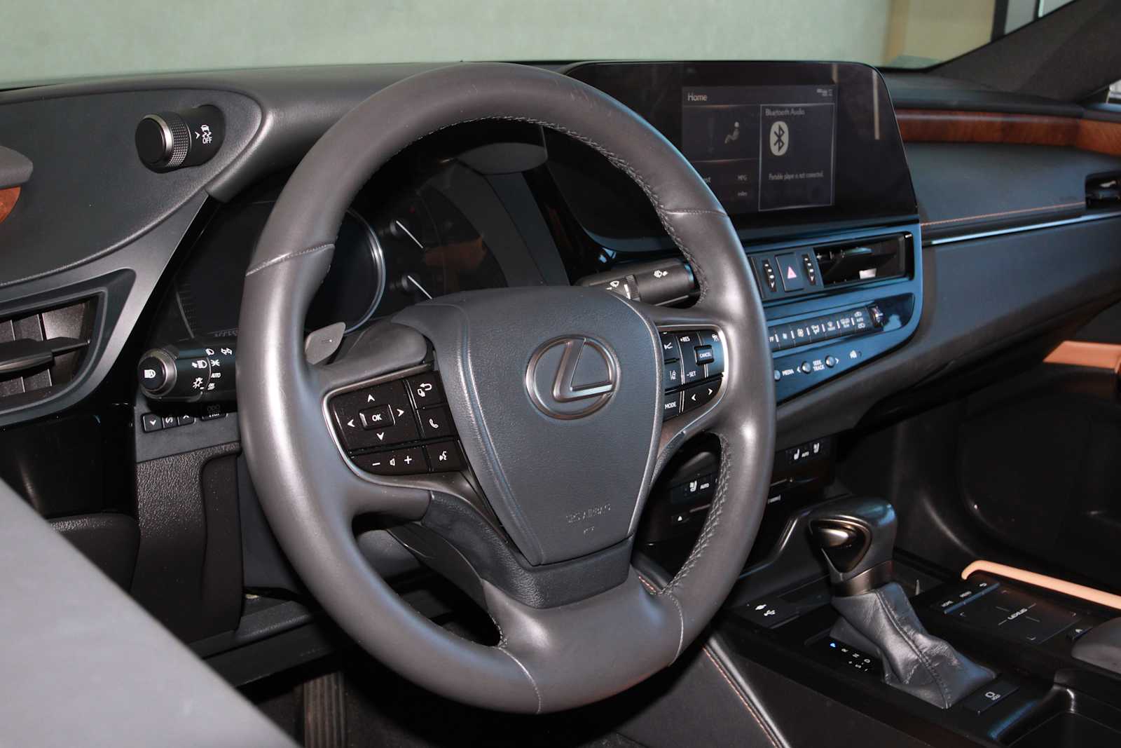 used 2022 Lexus ES 350 car, priced at $38,497