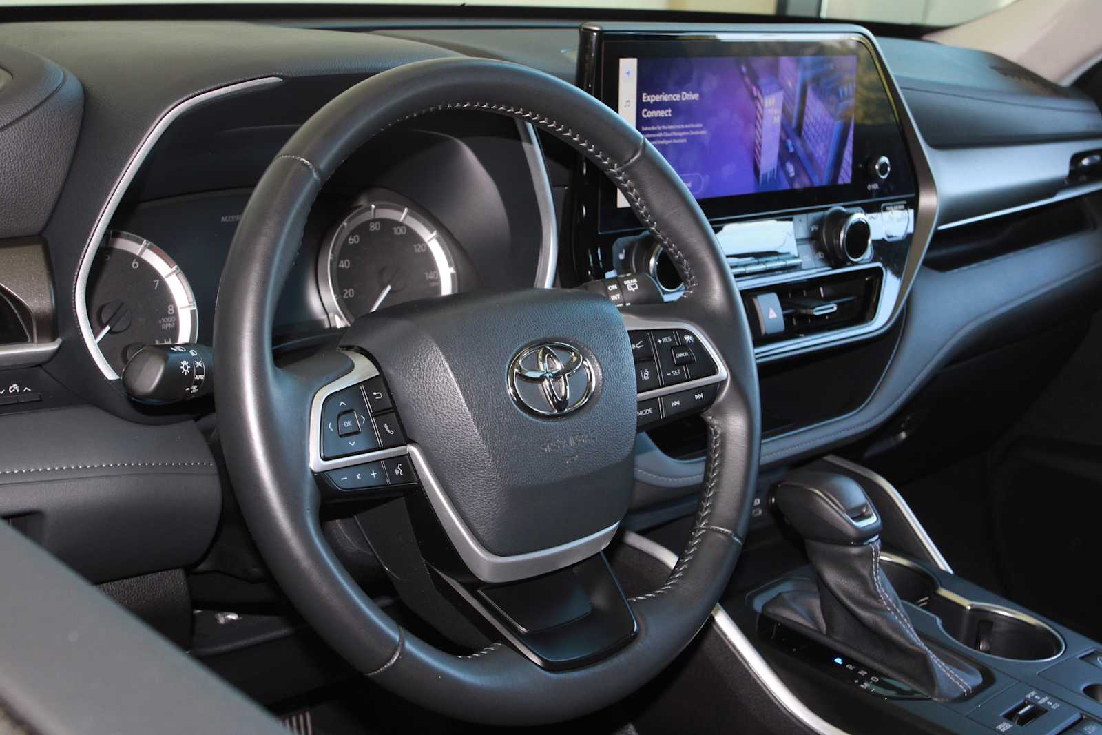 used 2023 Toyota Highlander car, priced at $40,097