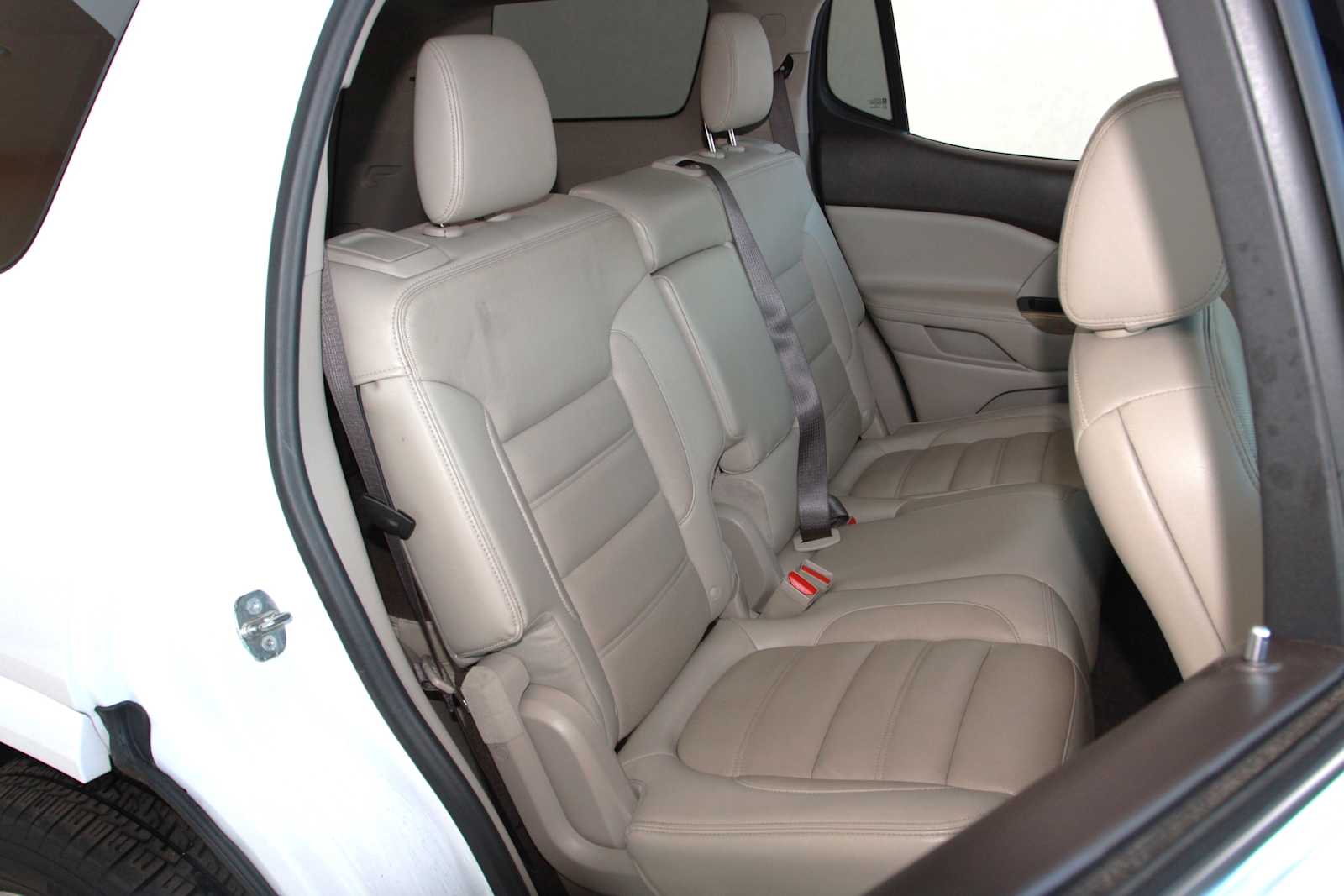 used 2018 GMC Acadia car, priced at $19,897