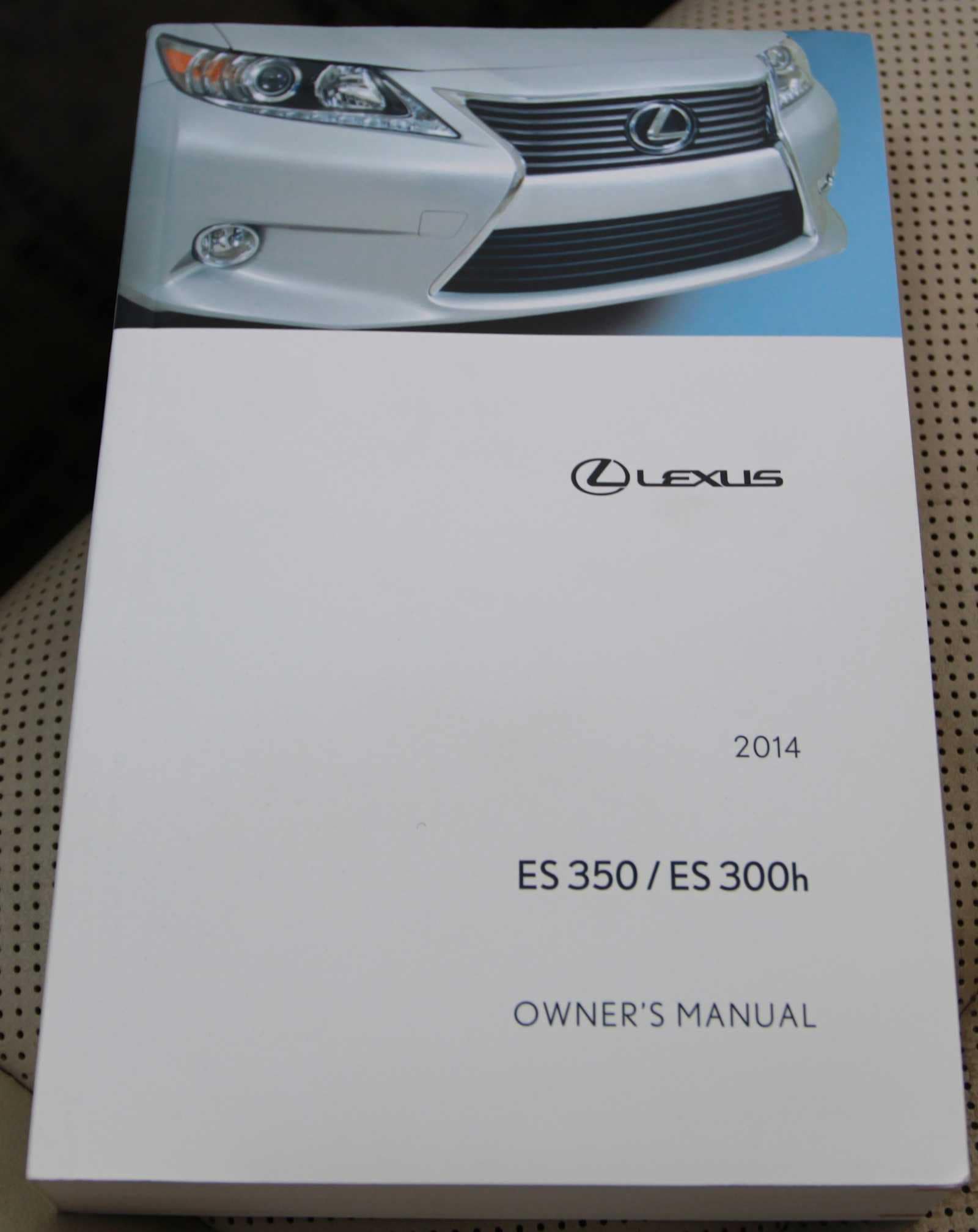 used 2014 Lexus ES 300h car, priced at $15,997