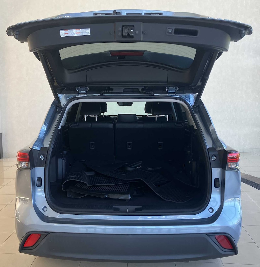 Used 2020 Toyota Highlander XLE SUV