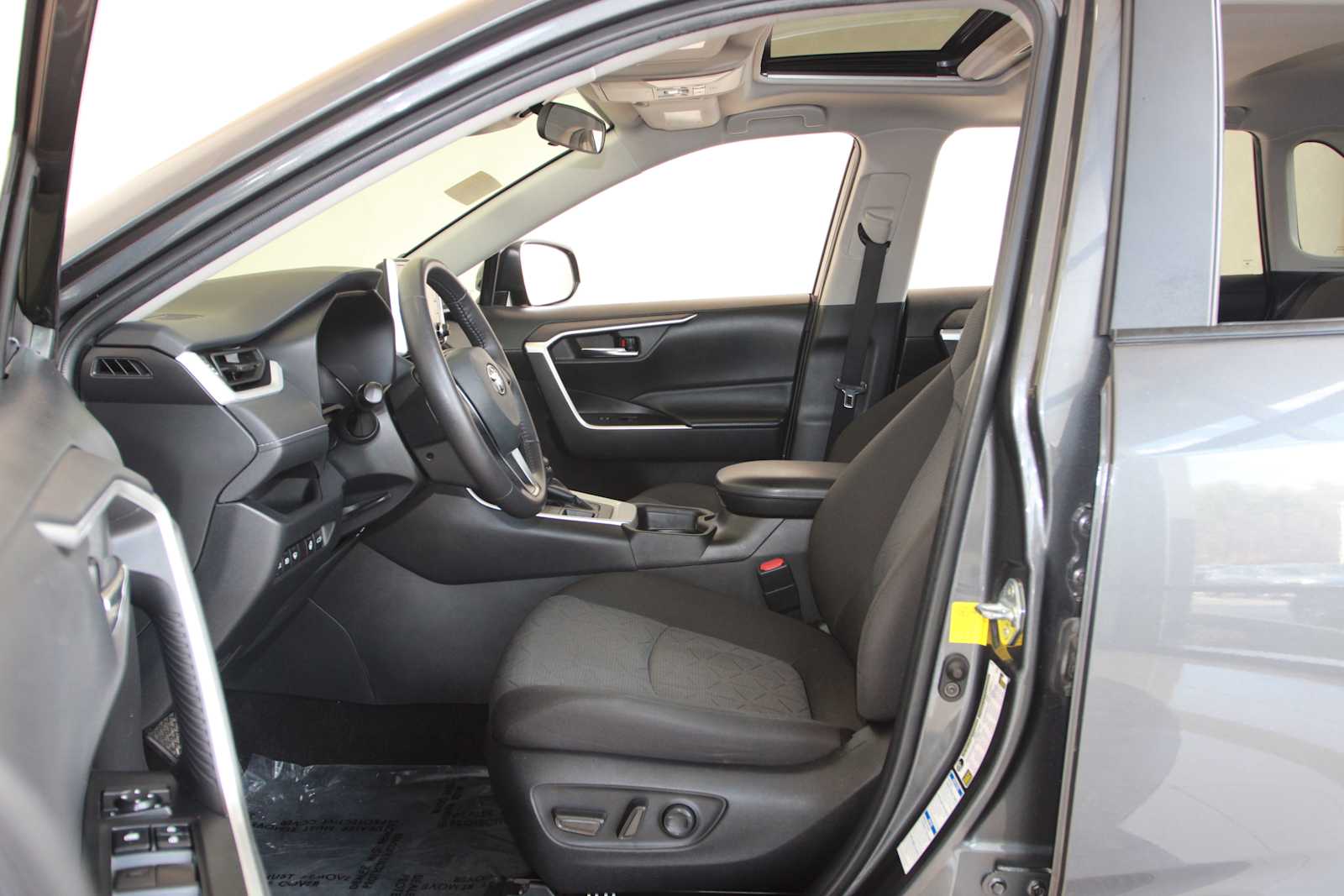 used 2021 Toyota RAV4 car, priced at $26,497