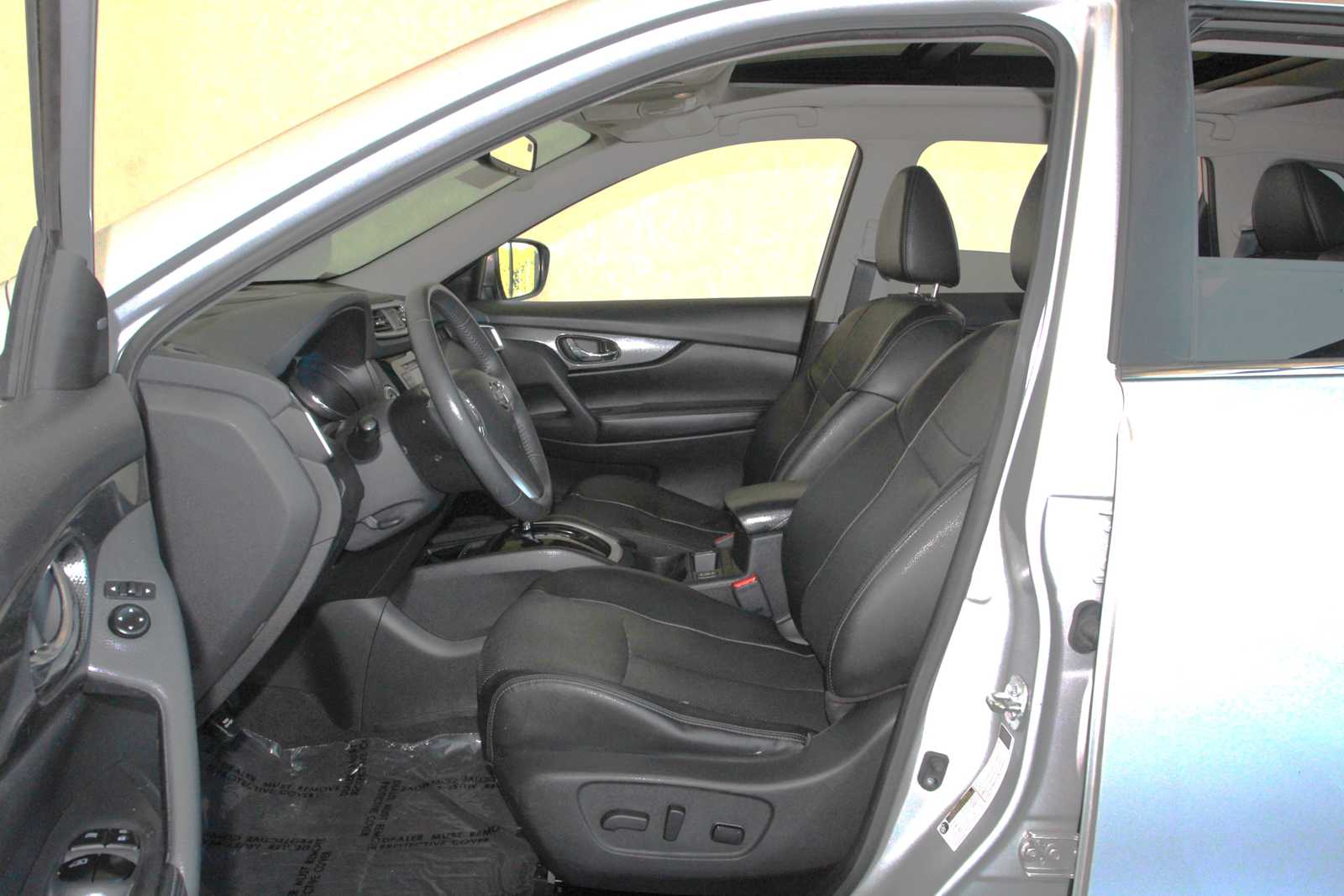 used 2016 Nissan Rogue car, priced at $10,797