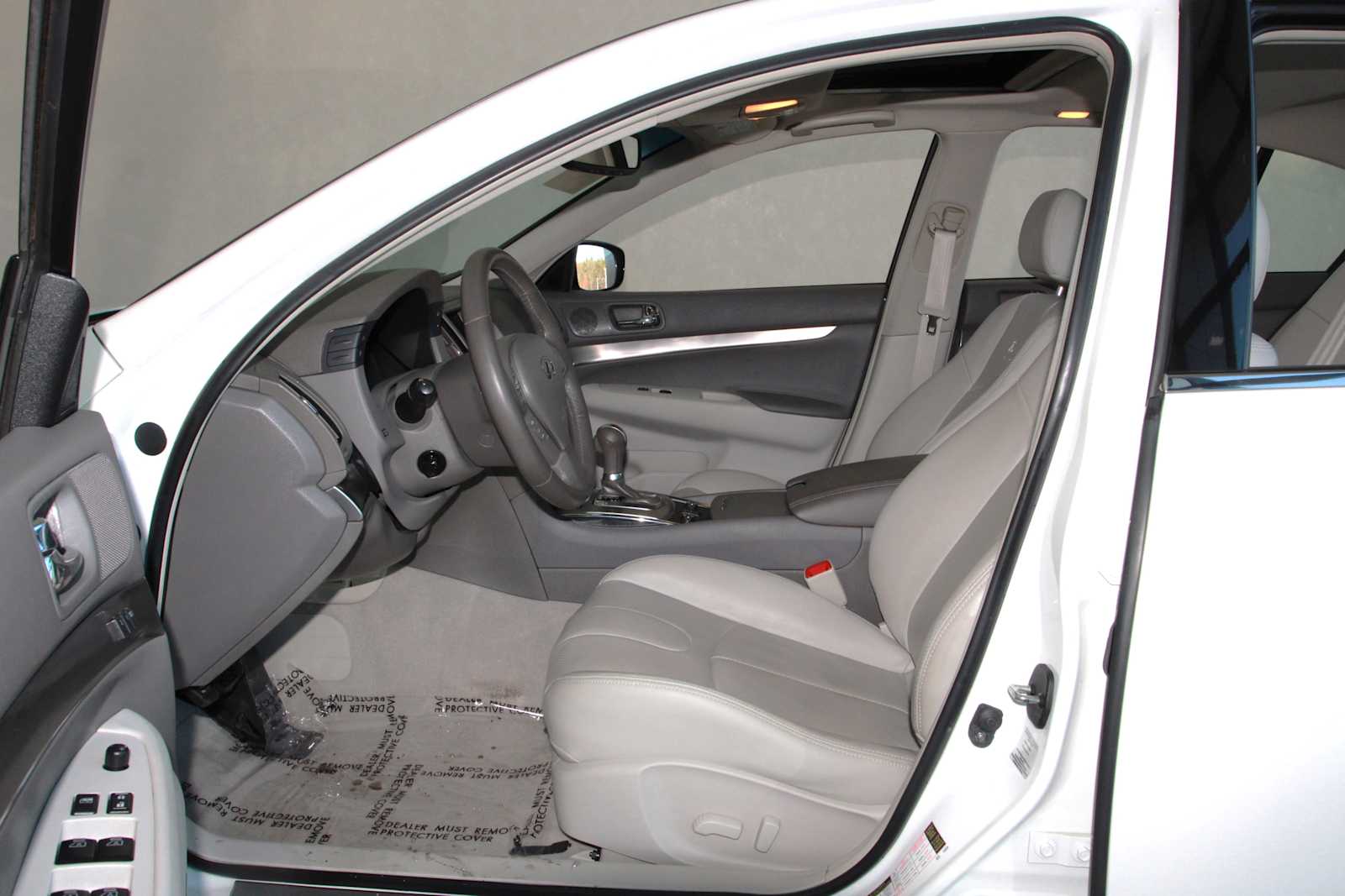 used 2012 INFINITI G37 car, priced at $13,297