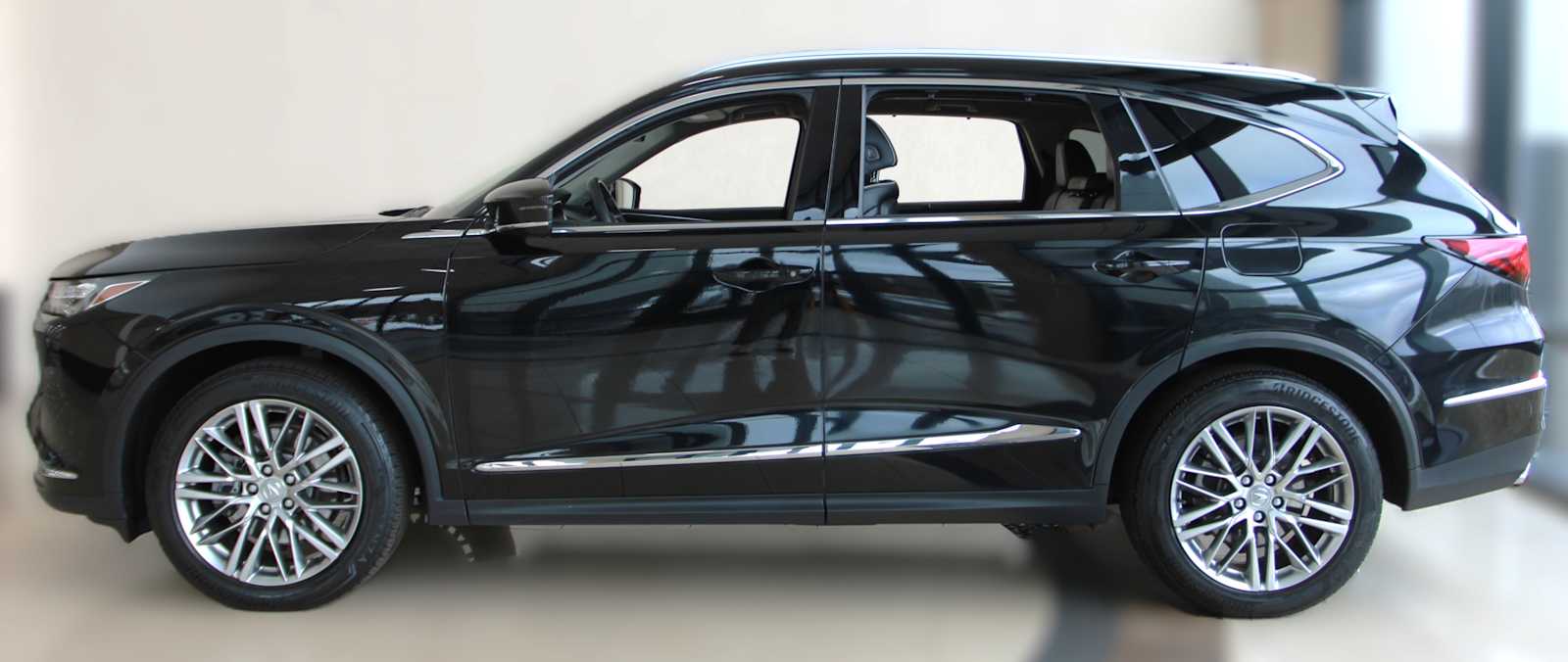 used 2023 Acura MDX car, priced at $41,497