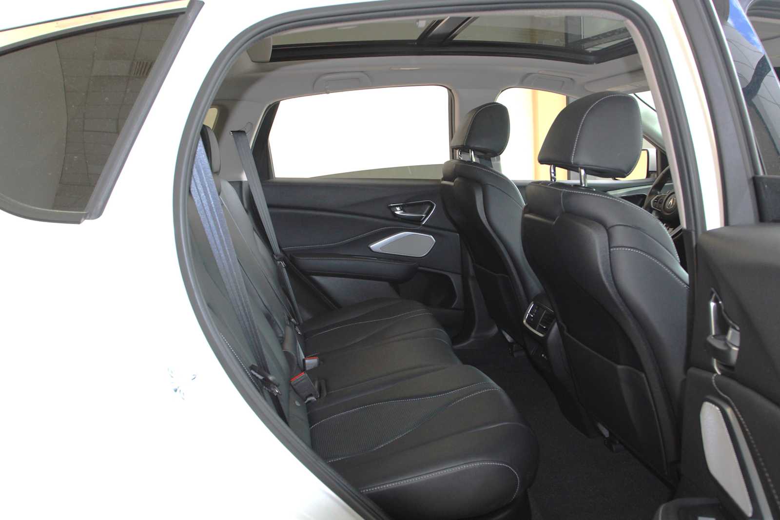 used 2024 Acura RDX car, priced at $36,997