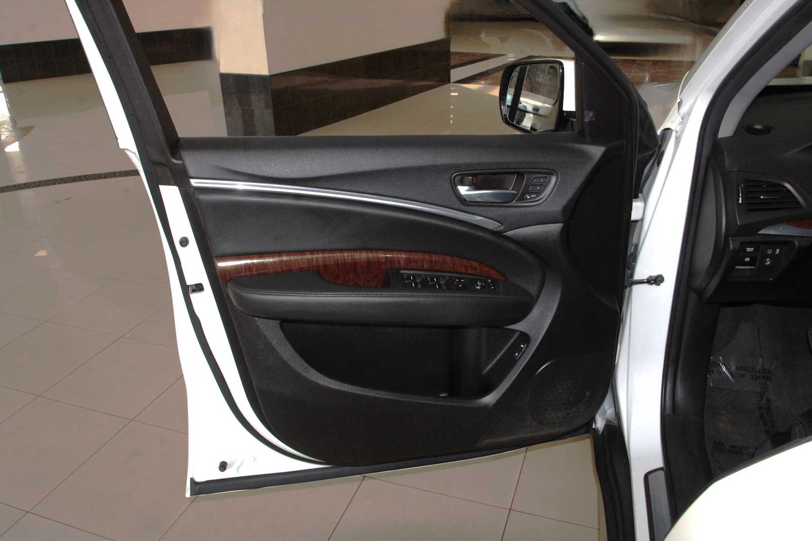 used 2018 Acura MDX car, priced at $23,097