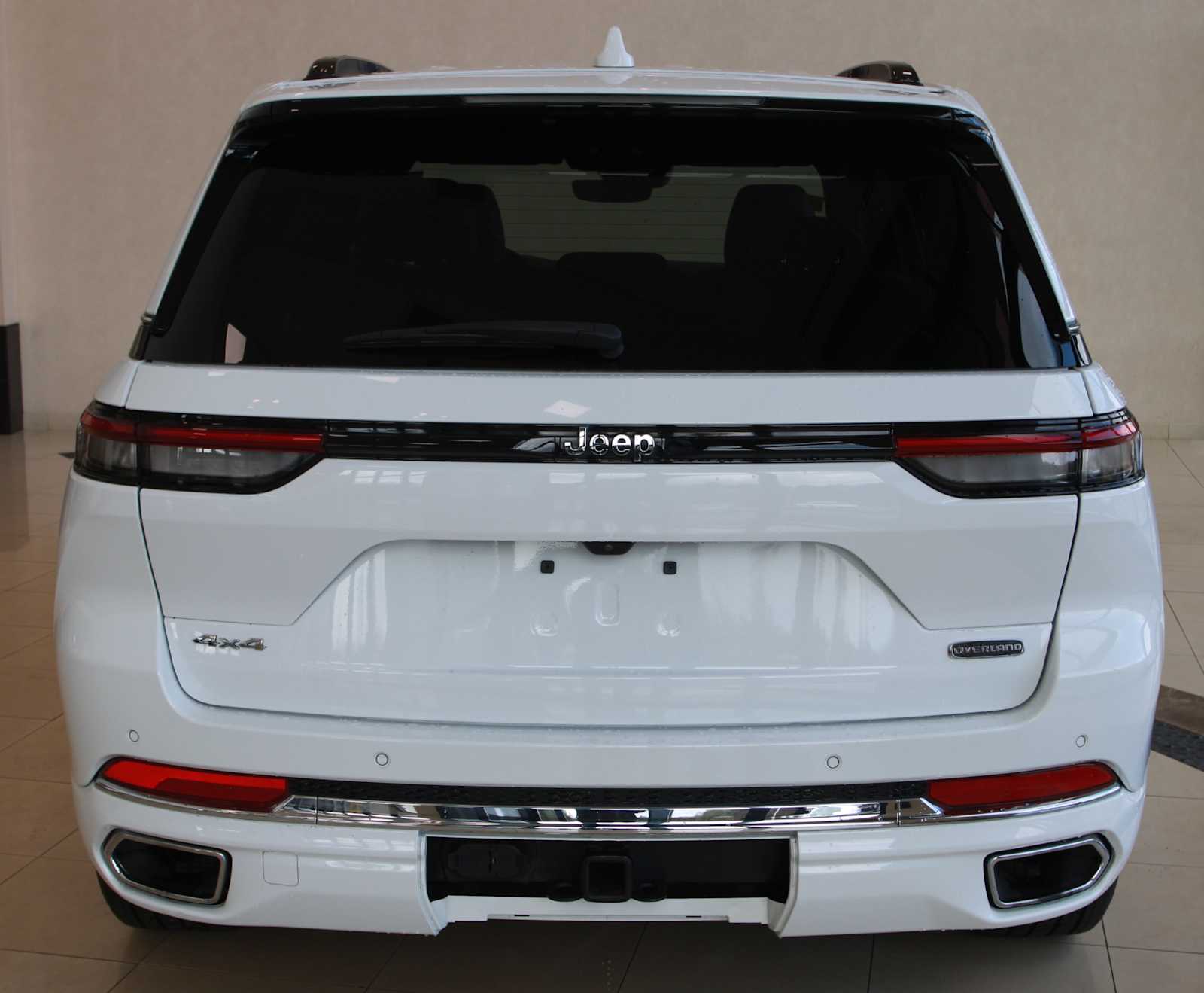 used 2023 Jeep Grand Cherokee car, priced at $36,897