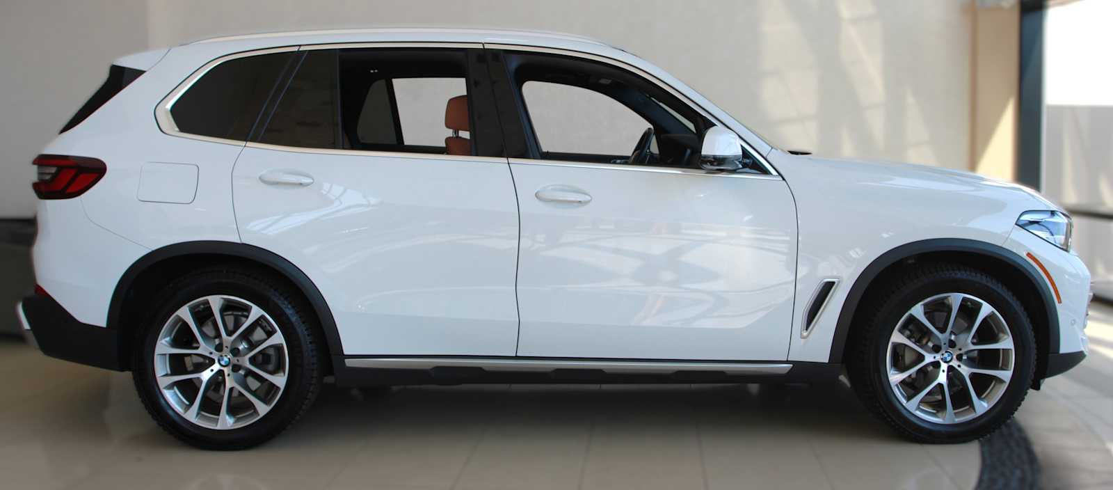 used 2022 BMW X5 car, priced at $37,497