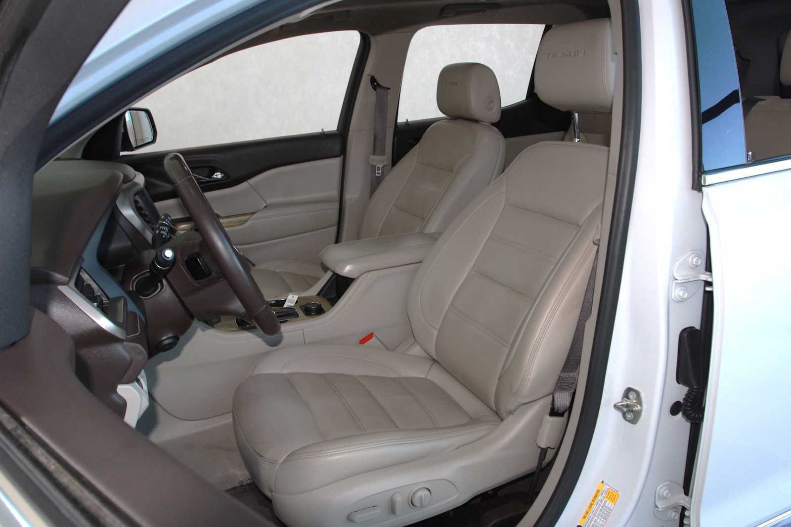 used 2018 GMC Acadia car, priced at $19,897