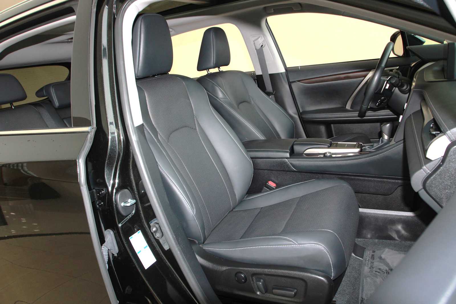 used 2022 Lexus RX 350 car, priced at $40,997