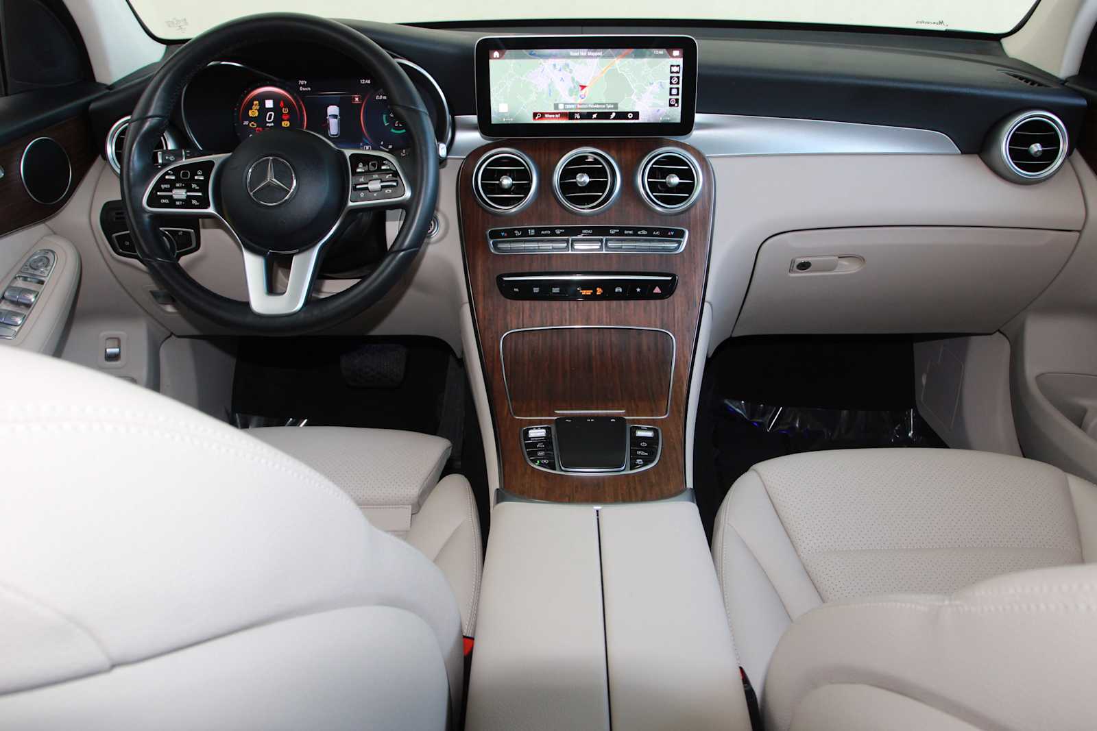 used 2022 Mercedes-Benz GLC 300 car, priced at $33,197