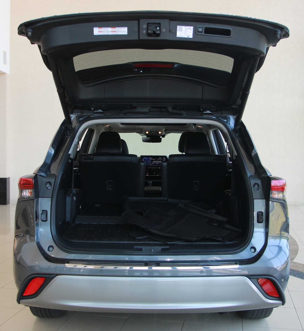 Used 2021 Toyota Highlander Platinum SUV
