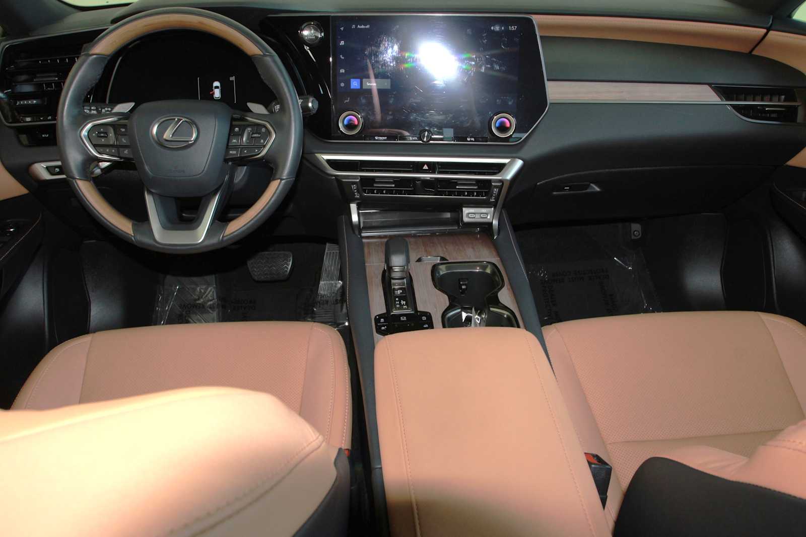 2025 Lexus RX 350 - Photo 7