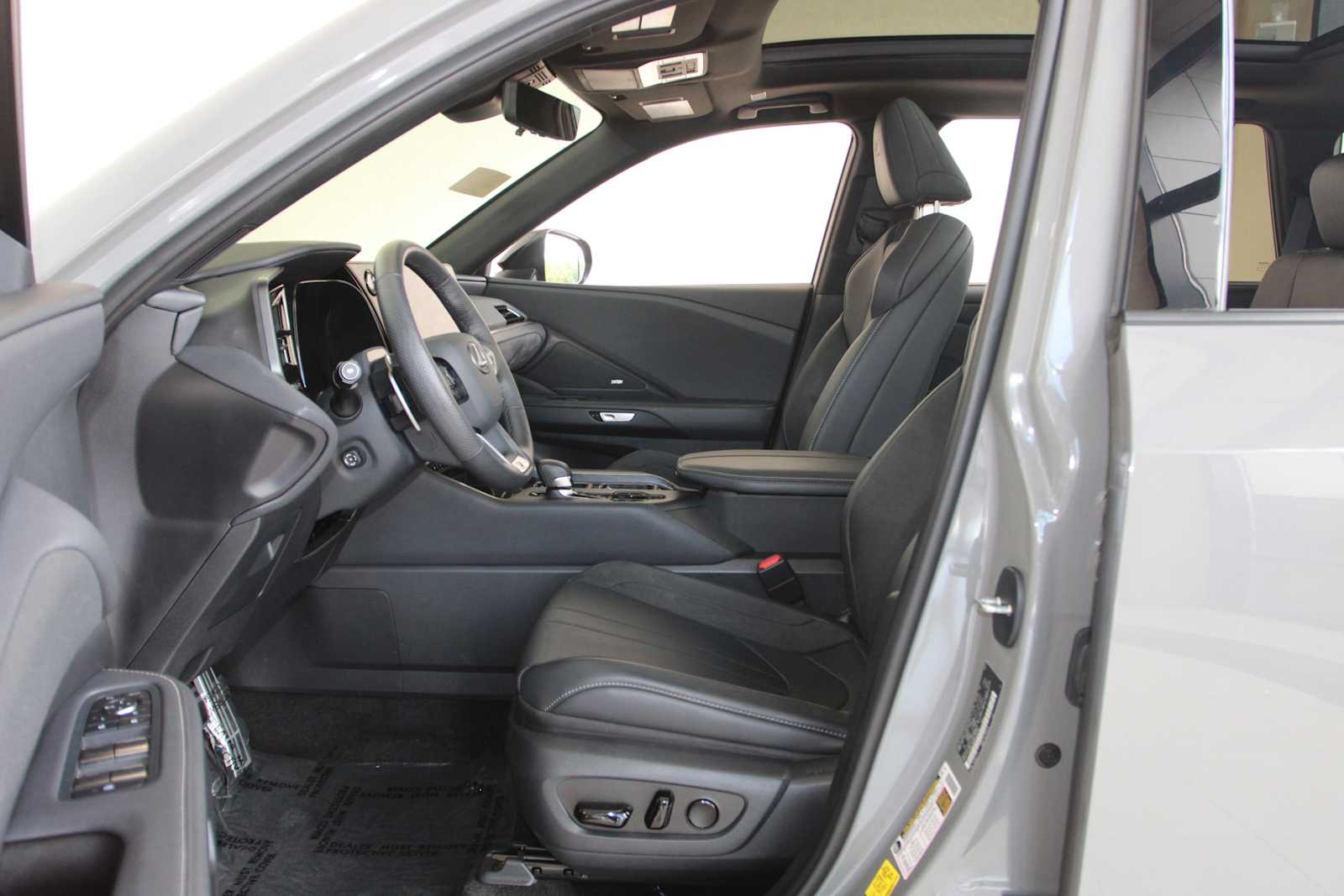 used 2025 Lexus TX 500h car, priced at $76,497