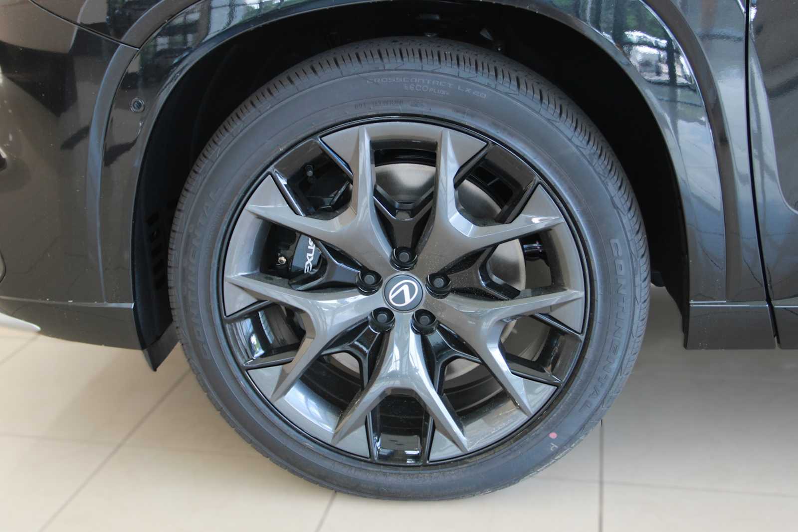 new 2026 Lexus TX 500h car, priced at $75,433