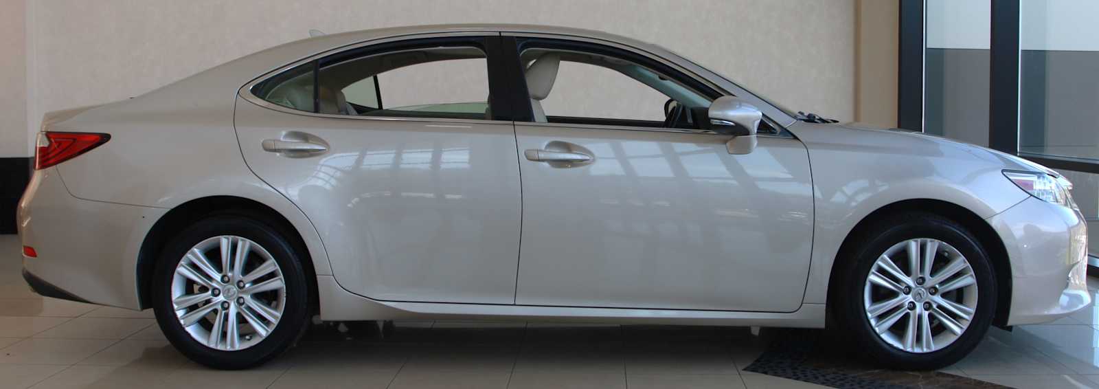 used 2014 Lexus ES 350 car, priced at $17,997