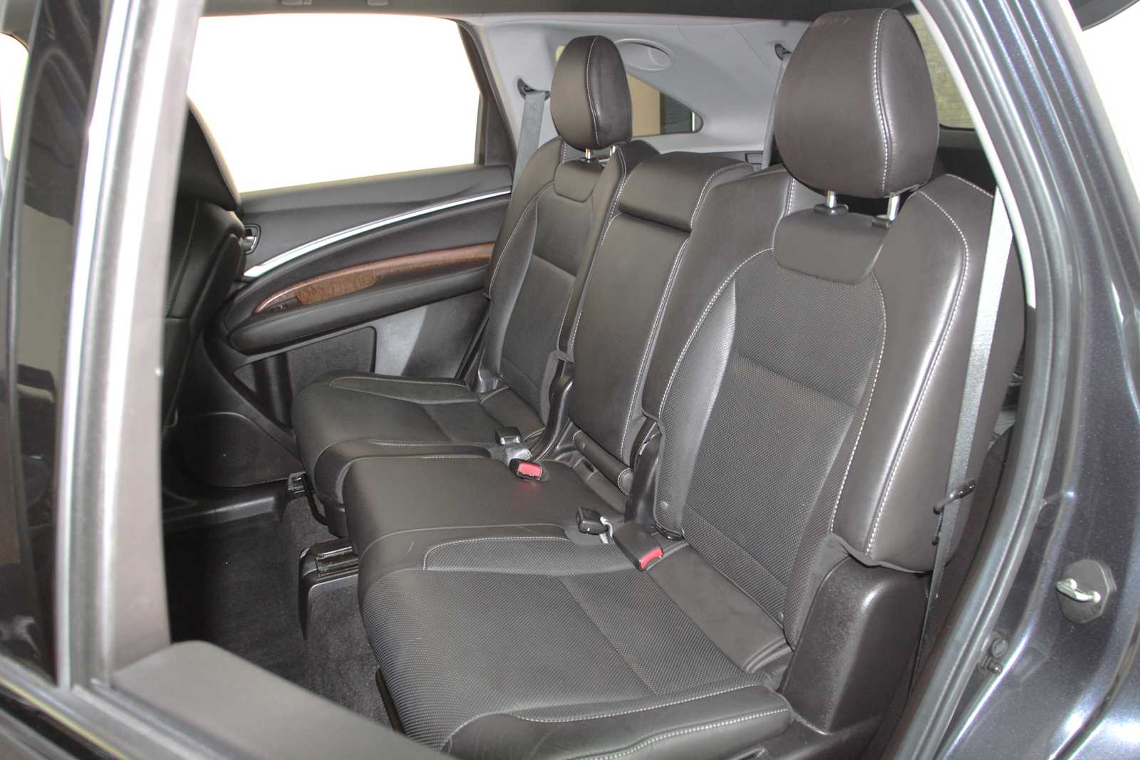 used 2020 Acura MDX car, priced at $24,497