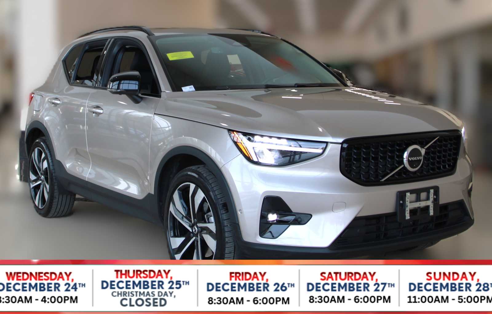 2023 Volvo XC40 Plus's photo