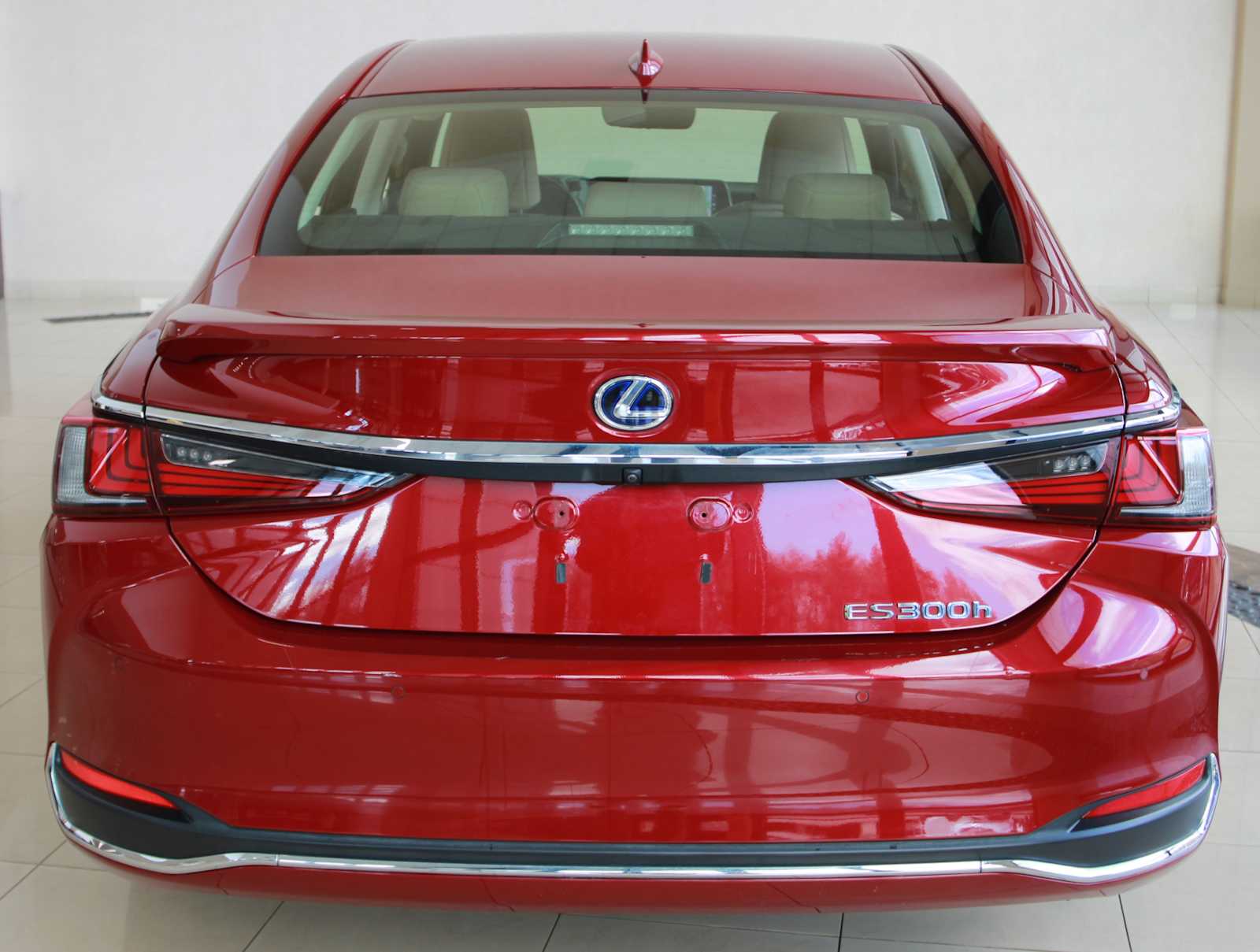 used 2019 Lexus ES 300h car, priced at $23,497