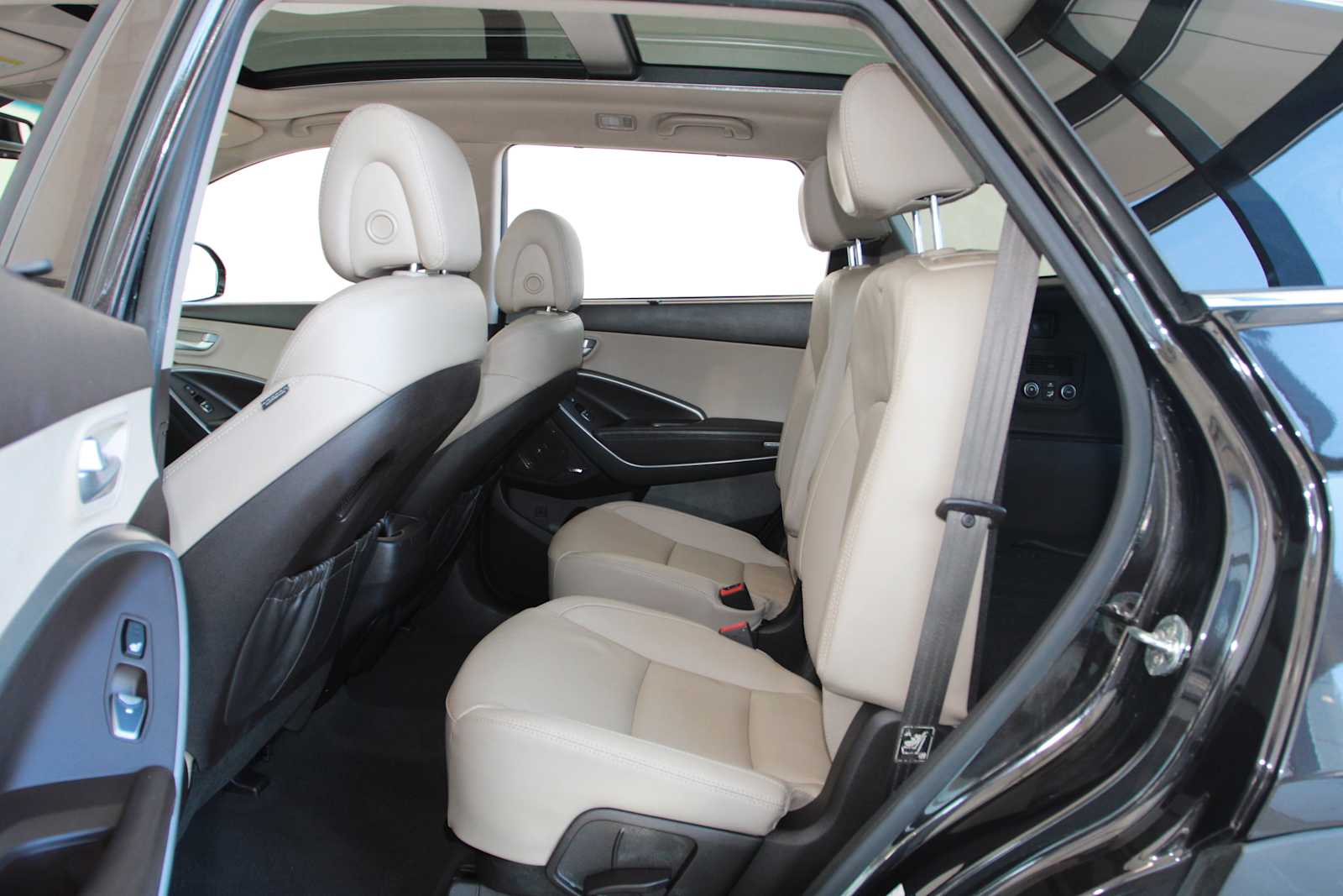 used 2017 Hyundai Santa Fe car, priced at $15,797