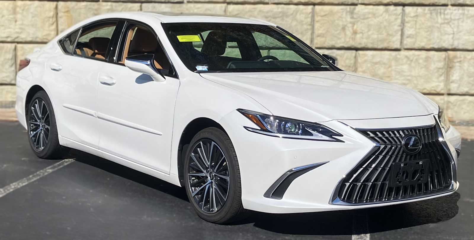Used 2025 Lexus ES 300h Hybrid Sedan