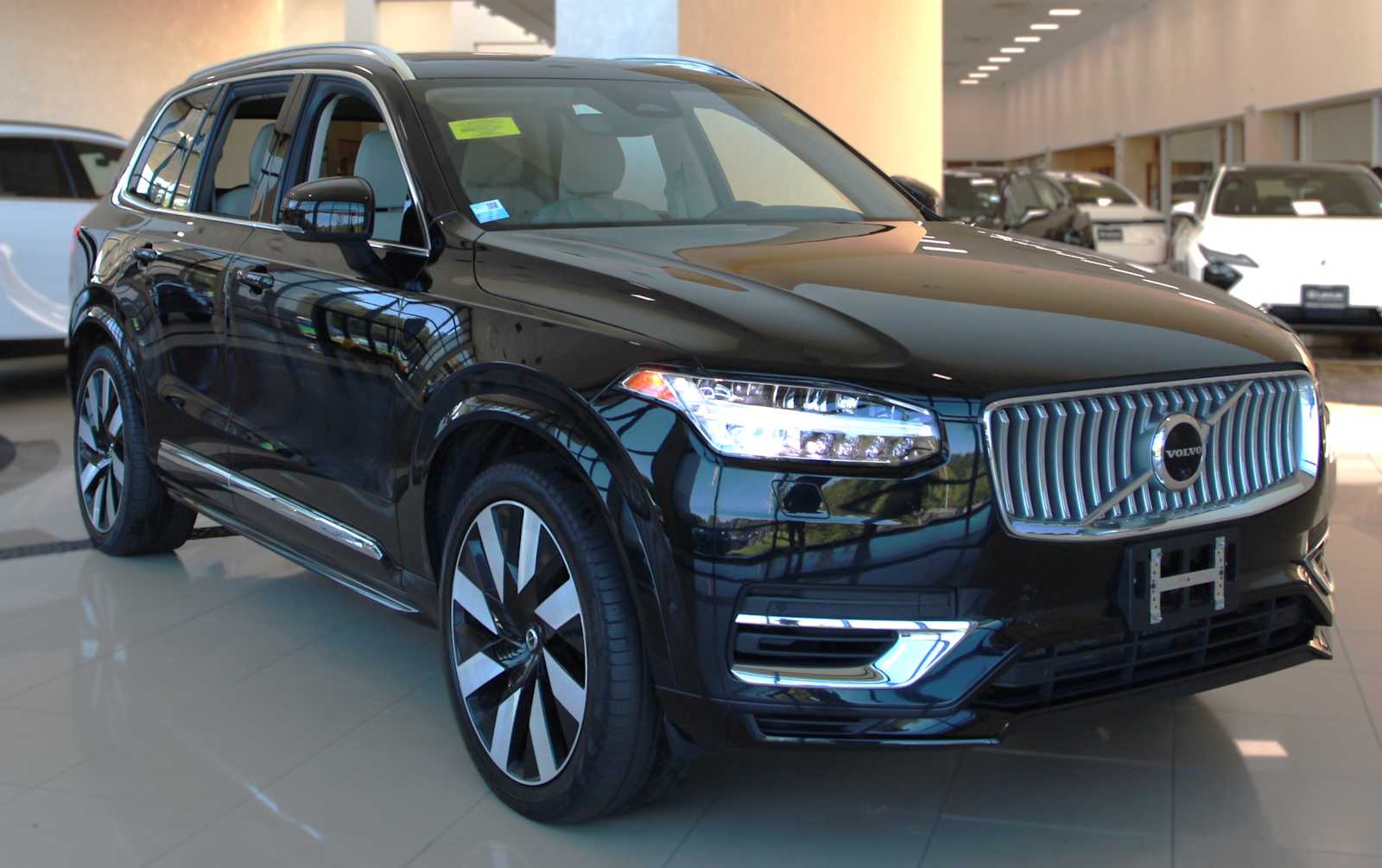 Volvo XC90 Recharge Plug-In Hybrid