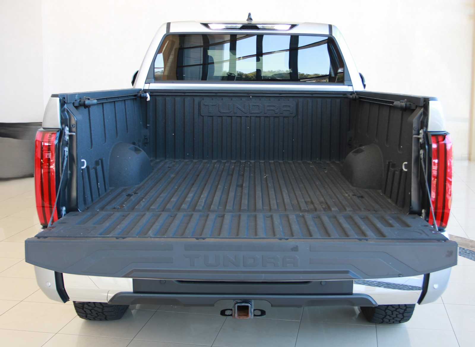 2022 Toyota Tundra TRD photo 4