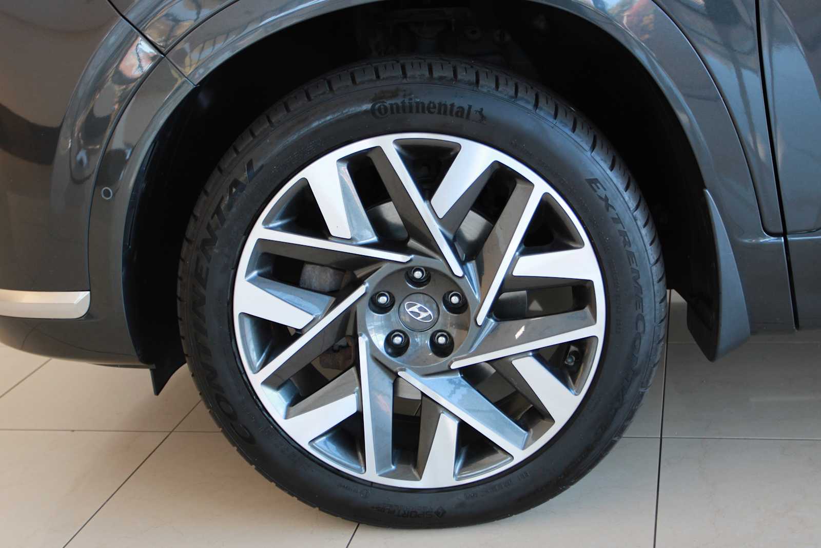 used 2023 Hyundai Santa Fe car, priced at $24,097