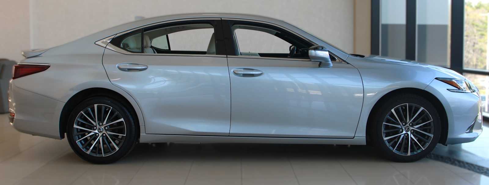 used 2022 Lexus ES 250 car, priced at $35,497