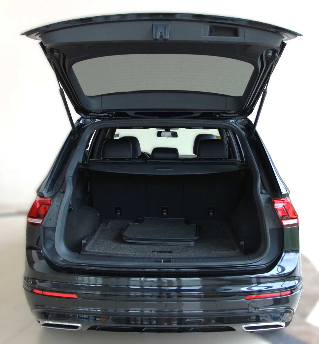 Used 2021 Volkswagen Tiguan SE R-Line SUV