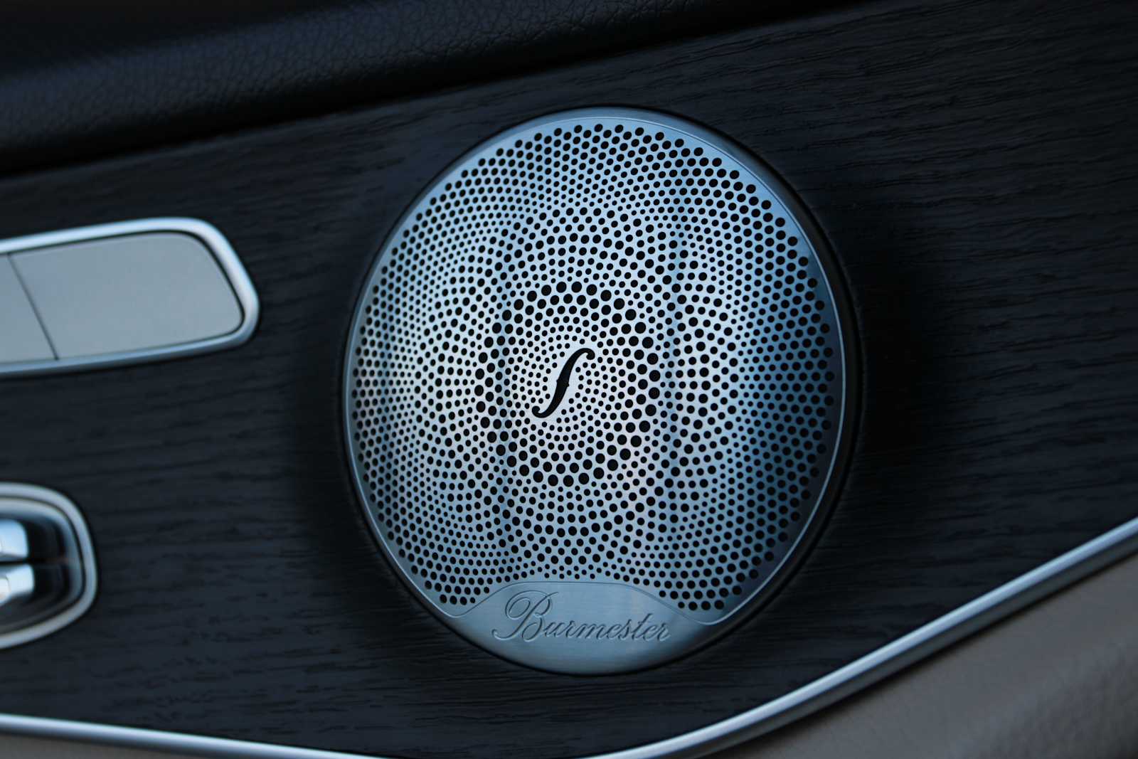 used 2020 Mercedes-Benz GLC 300 car, priced at $20,497