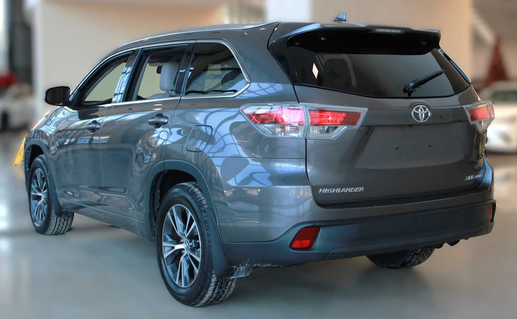 Used 2016 Toyota Highlander XLE SUV