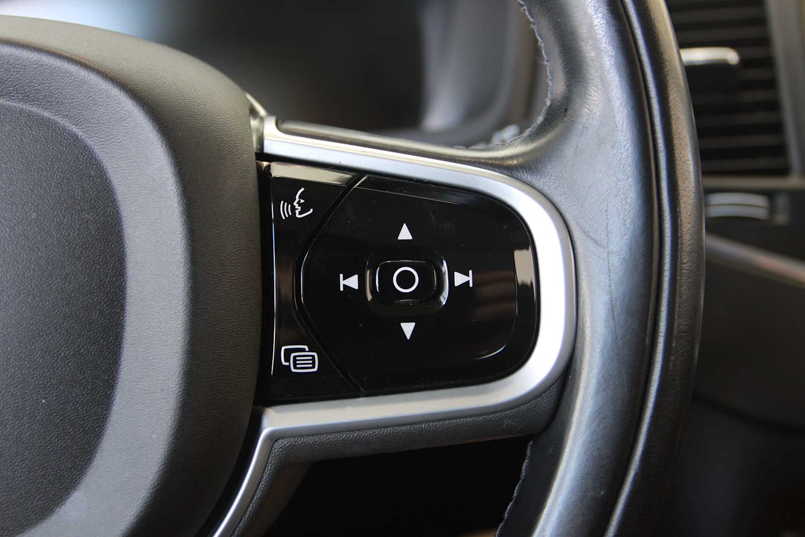 used 2019 Volvo XC90 car, priced at $17,497
