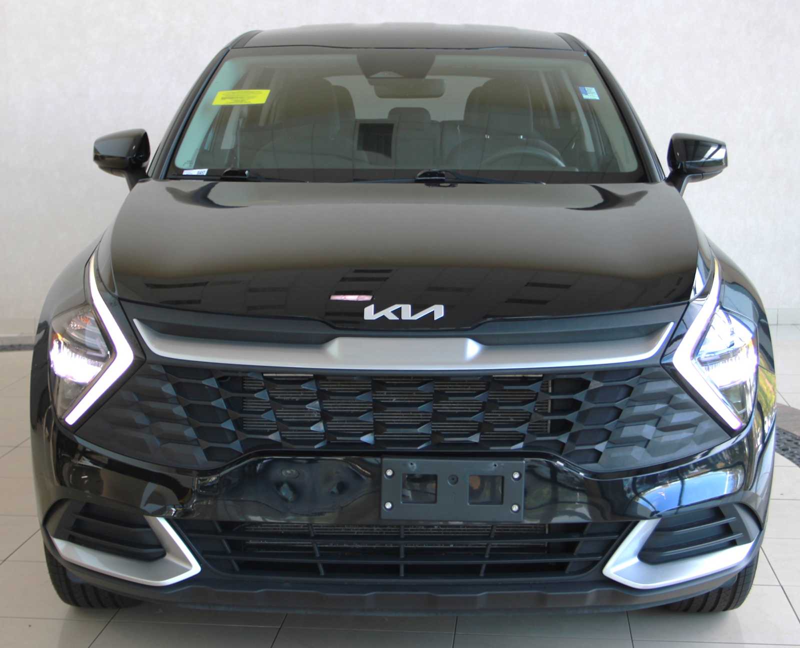 2023 Kia Sportage LX photo 2