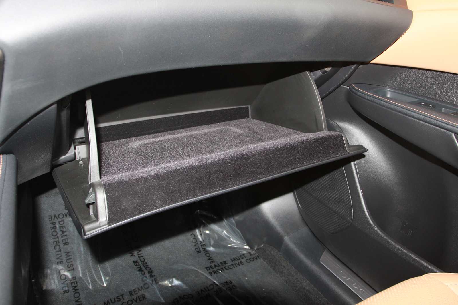 2025 Lexus RX 350 - Photo 25