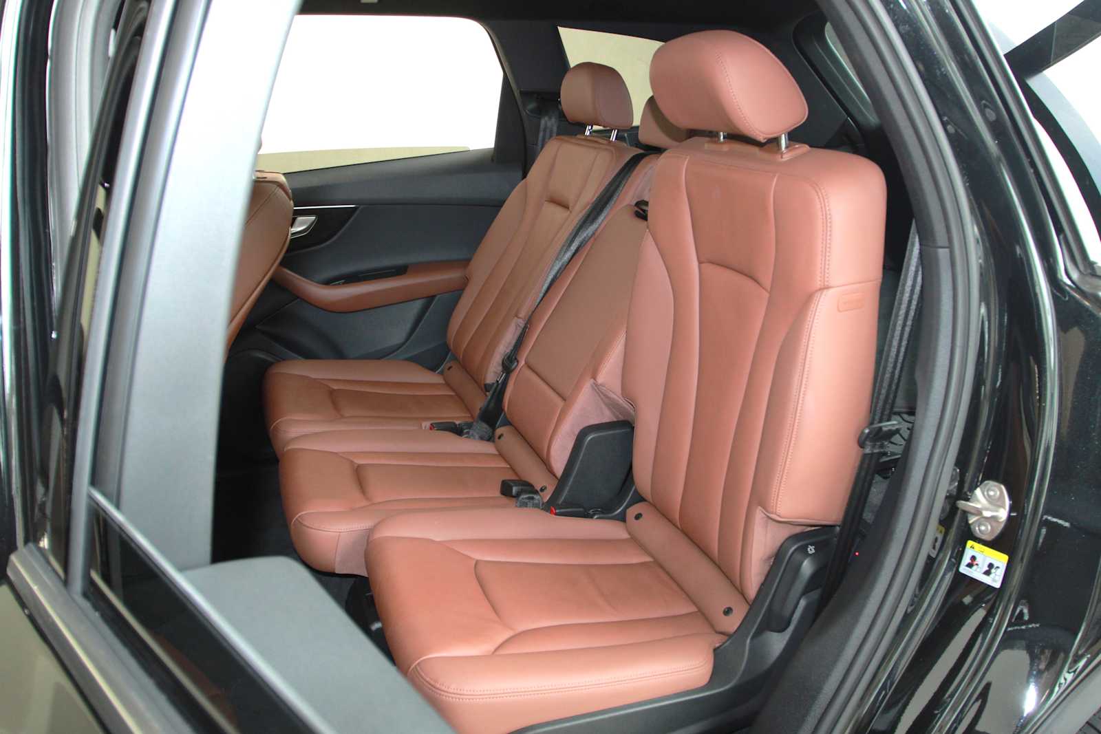 used 2023 Audi Q7 car, priced at $38,497