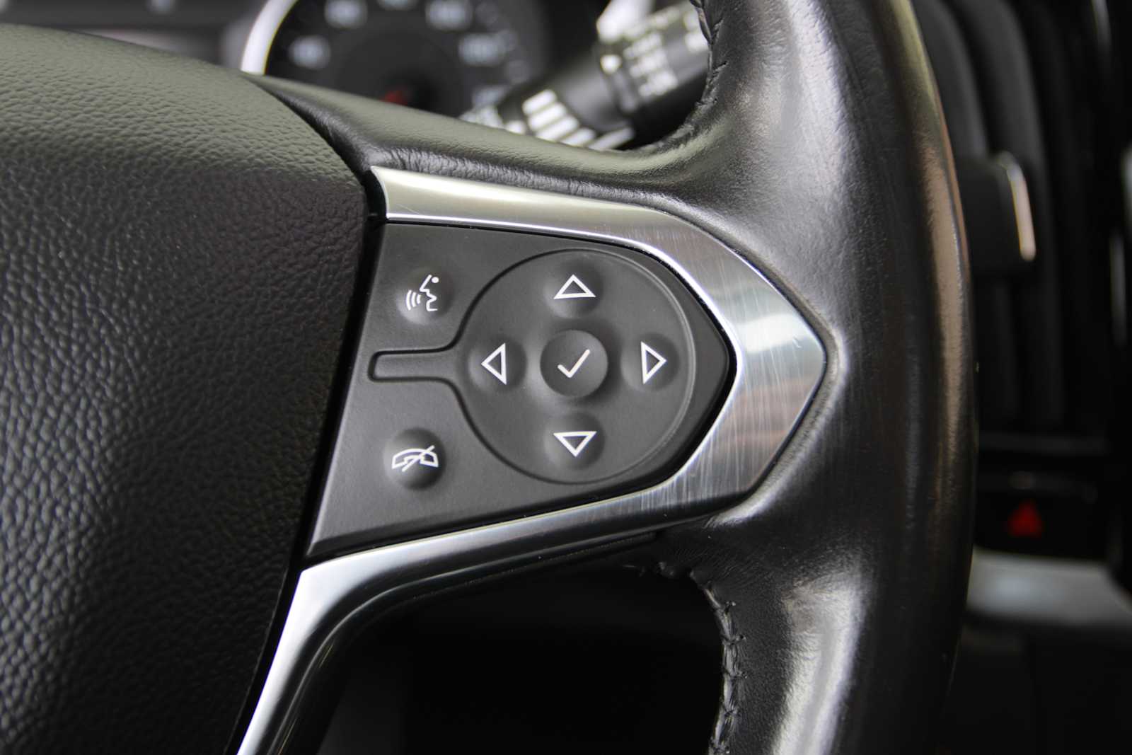 used 2019 Chevrolet Traverse car, priced at $17,497