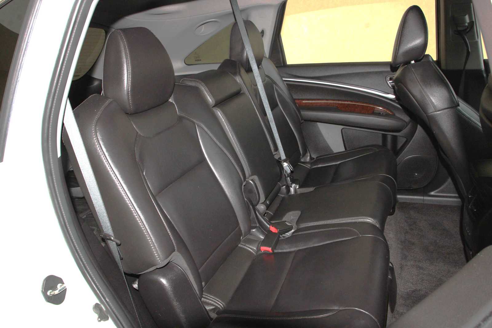 used 2018 Acura MDX car, priced at $23,097