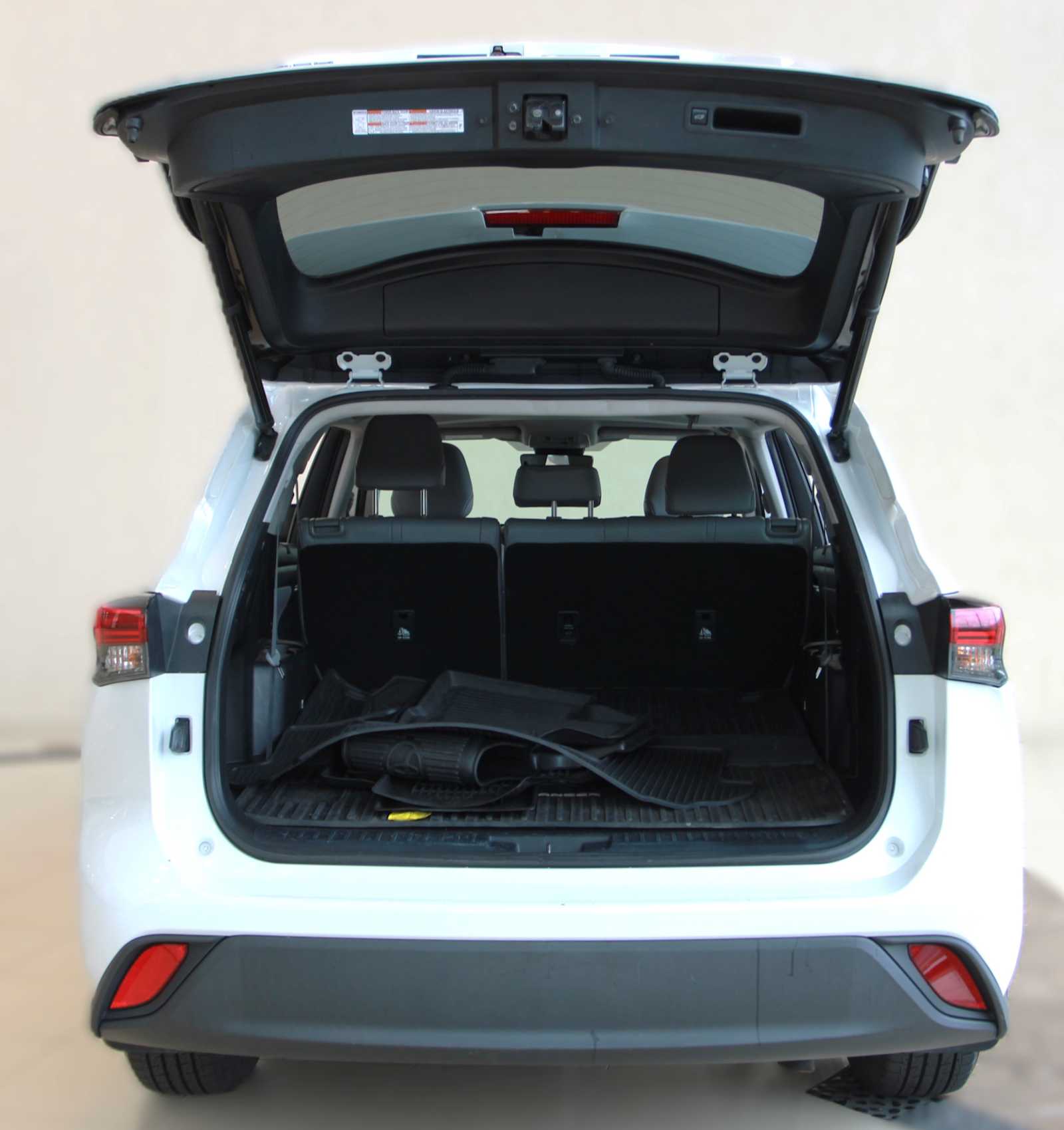 2022 Toyota Highlander XLE photo 4