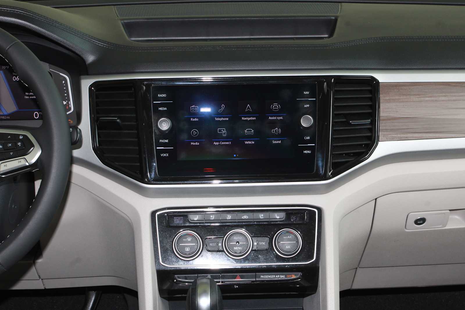2021 Volkswagen Atlas 34