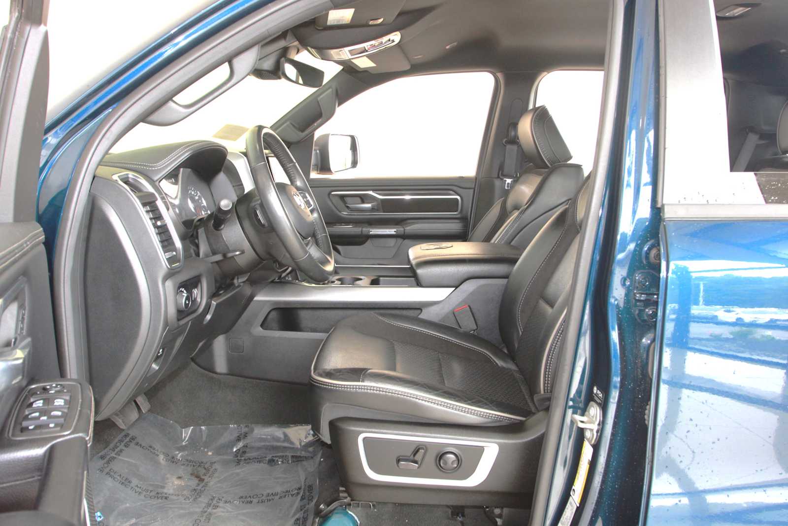 2024 RAM Ram 1500 Pickup Laramie - Photo 20