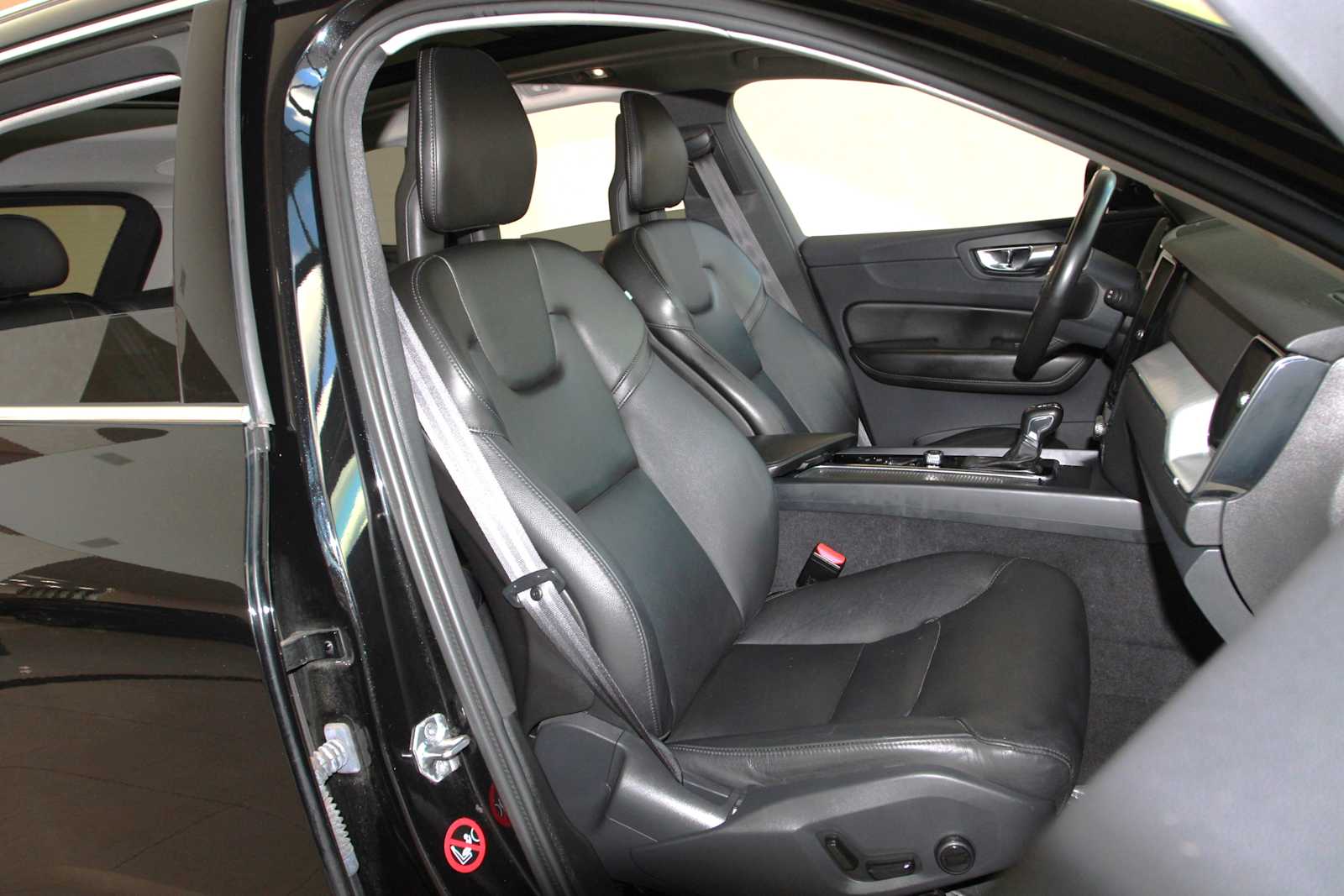 used 2019 Volvo XC60 car, priced at $18,497