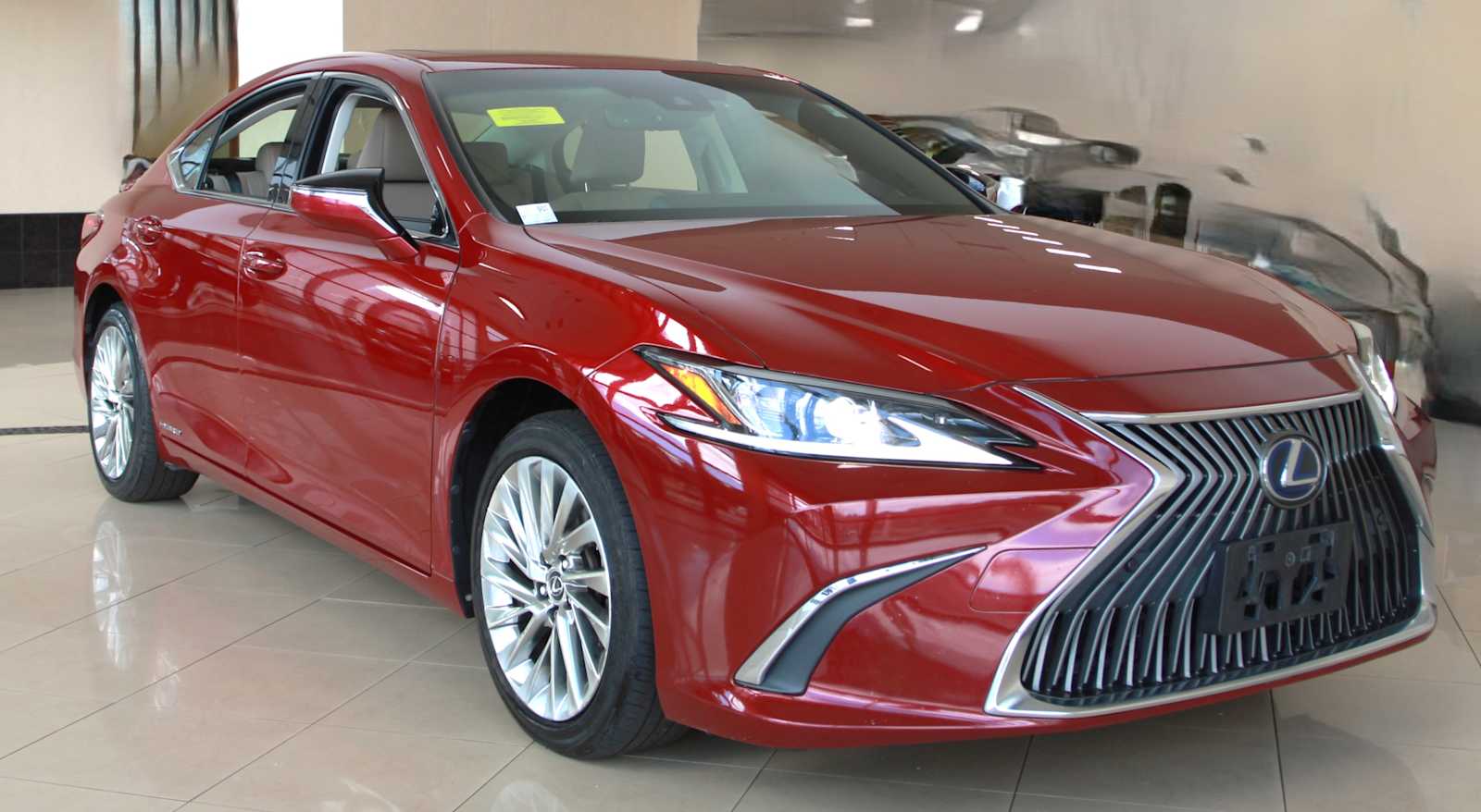 2019 Lexus ES Hybrid 300h