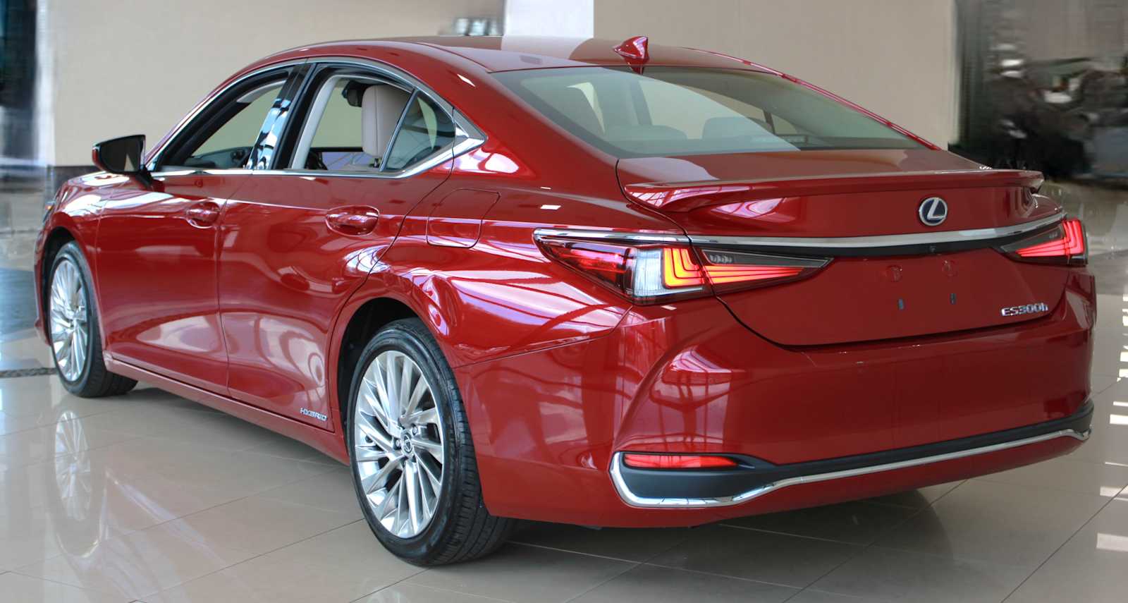 used 2019 Lexus ES 300h car, priced at $23,497