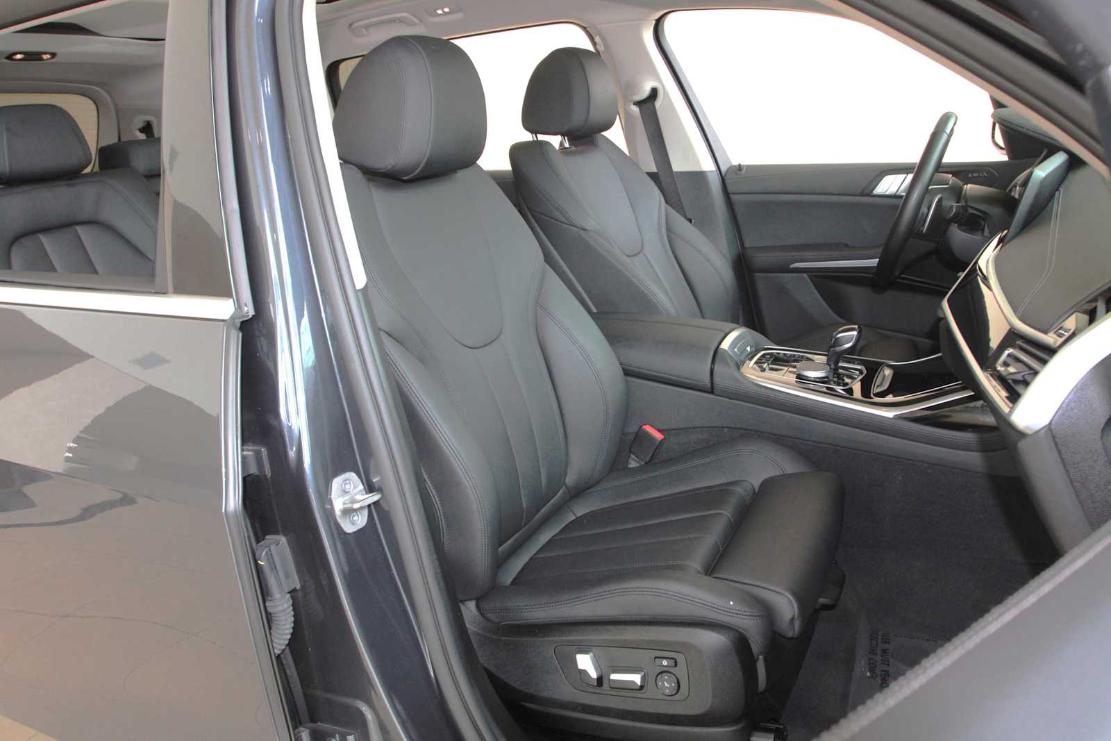 used 2021 BMW X7 car, priced at $43,497