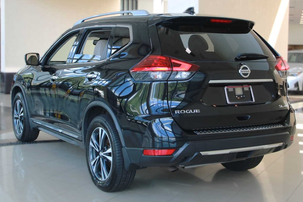 Used 2017 Nissan Rogue SL SUV