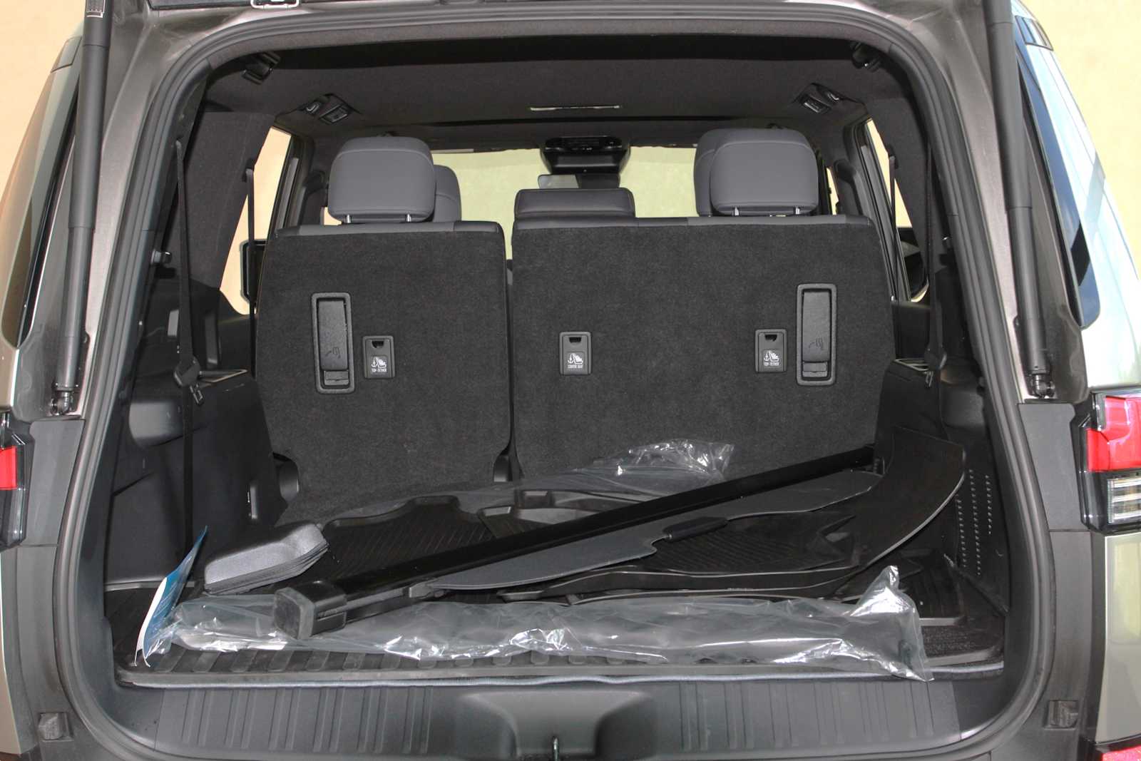 2025 Lexus GX Premium - Photo 15